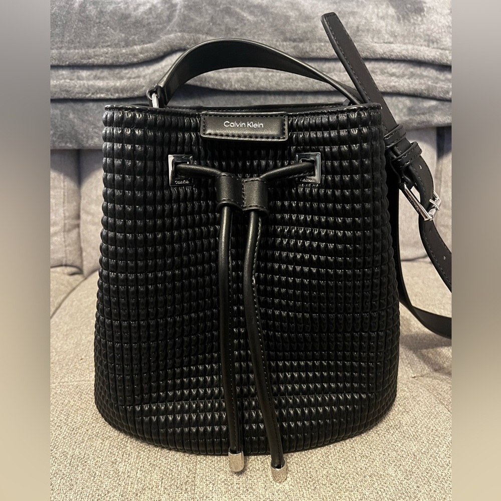 New with tag Calvin Klein black bucket purse